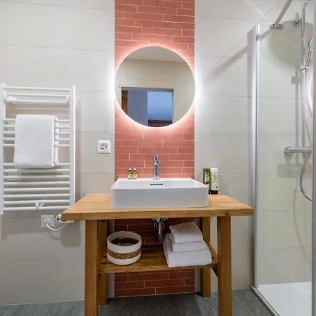 Papill'on - Boutique Отель Ла-Тзума