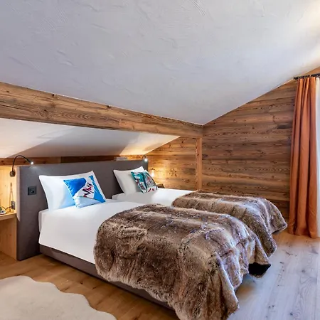 Papill'on - Boutique Hotel *